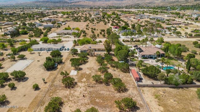 2257 W Avenue O4, Palmdale, CA 93551
