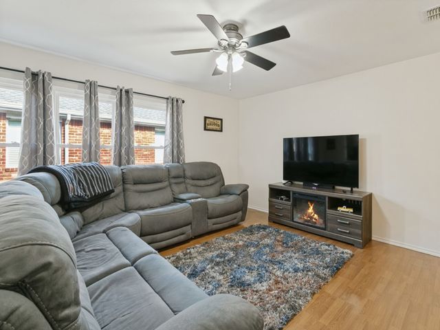 5714 Firethorn Drive, Dallas, TX 75249