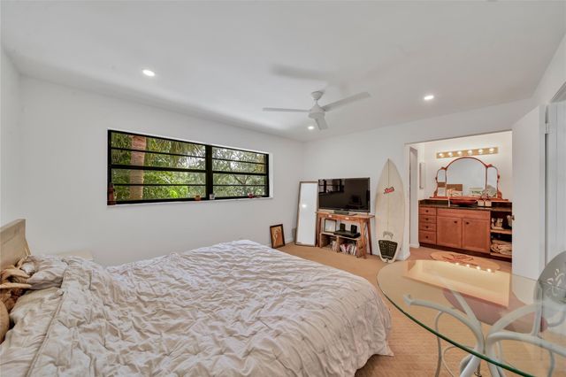 200 NE 17th Ct 805, Fort Lauderdale, FL 33305