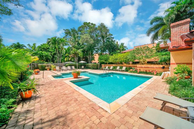 200 NE 17th Ct 805, Fort Lauderdale, FL 33305