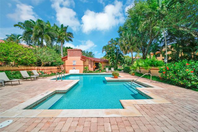 200 NE 17th Ct 805, Fort Lauderdale, FL 33305