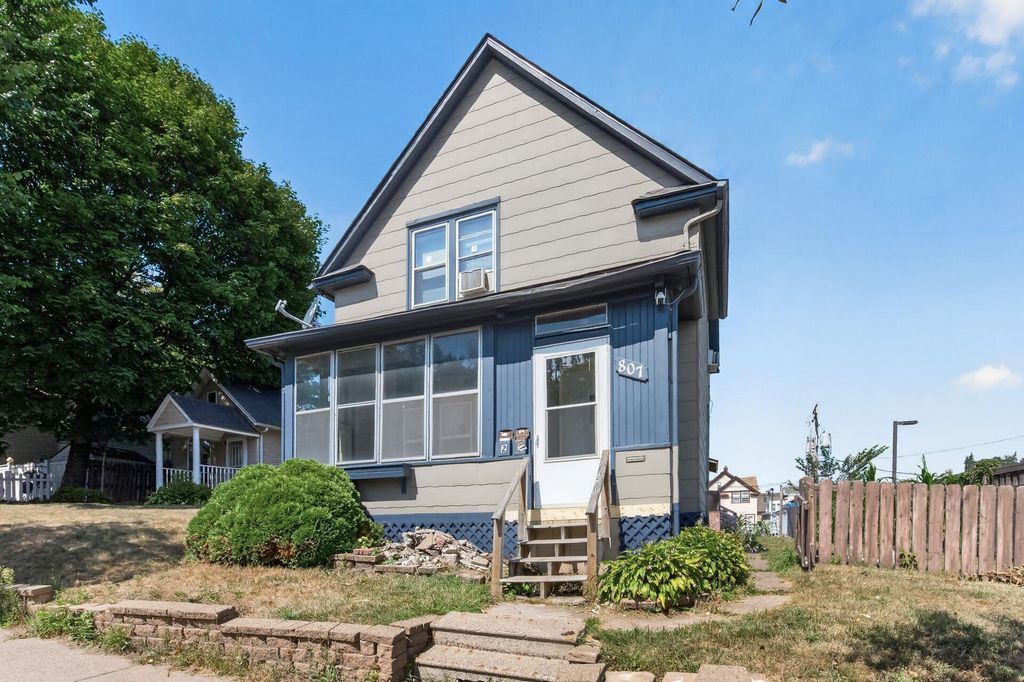 807 Case Avenue, Saint Paul, MN 55106 — exterior
