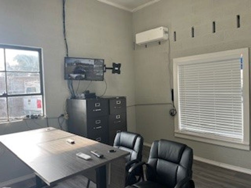 925 Luke Street, Irving, TX 75061 — photo 5