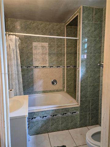 1428 NW 51st Ter, Miami, FL 33142