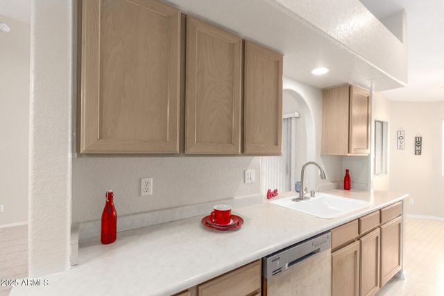 9144 N 68TH Drive, Peoria, AZ 85345