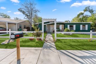 138 Galaxy, San Antonio, TX 78227