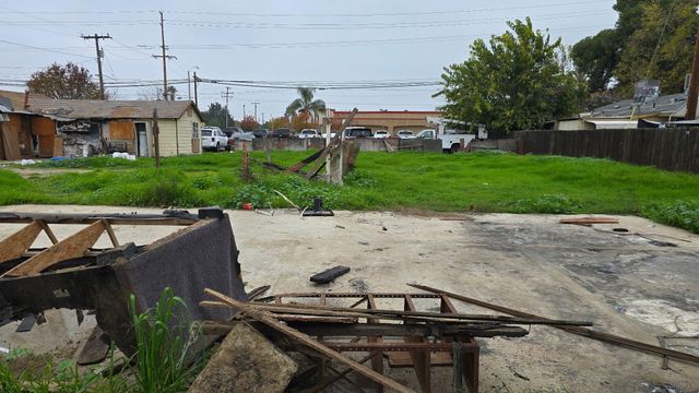 146 S Magnolia Ave Avenue, Farmersville, CA 93223