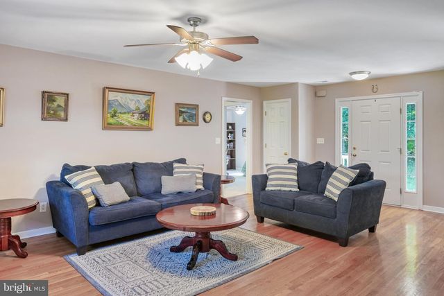 288 RONI LN LN, Louisa, VA 23093