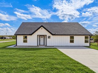 182 Brookview Drive, Bridgeport, TX 76426