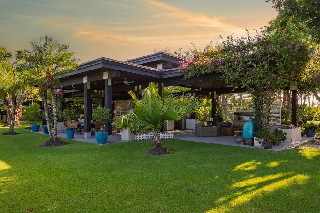 Image 17 of property listing at 5420 Las Palmas Avenue, Wellington, FL 33449