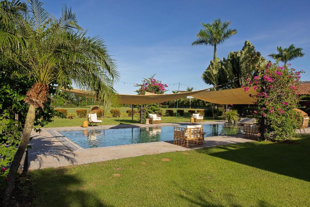 Image 28 of property listing at 5420 Las Palmas Avenue, Wellington, FL 33449