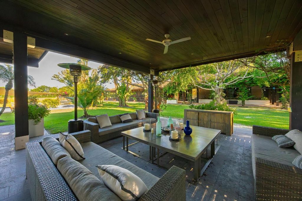 Image 30 of property listing at 5420 Las Palmas Avenue, Wellington, FL 33449