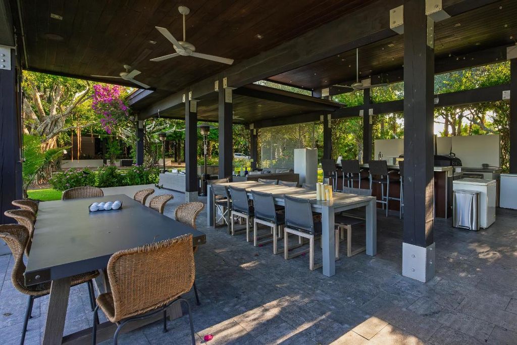 Image 35 of property listing at 5420 Las Palmas Avenue, Wellington, FL 33449