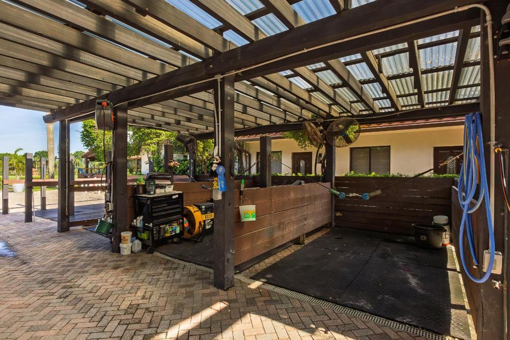 Image 41 of property listing at 5420 Las Palmas Avenue, Wellington, FL 33449