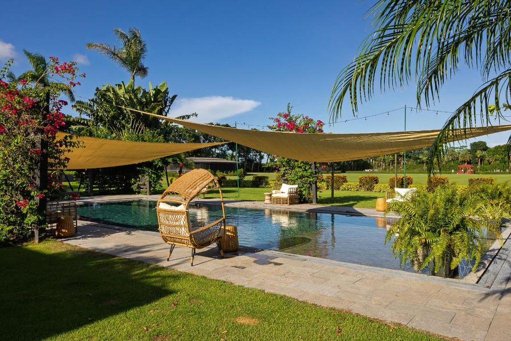 Image 46 of property listing at 5420 Las Palmas Avenue, Wellington, FL 33449