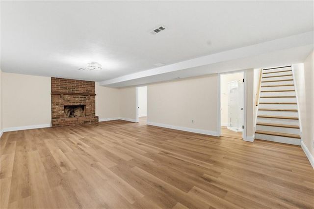 24103 E 323rd Street, Harrisonville, MO 64701