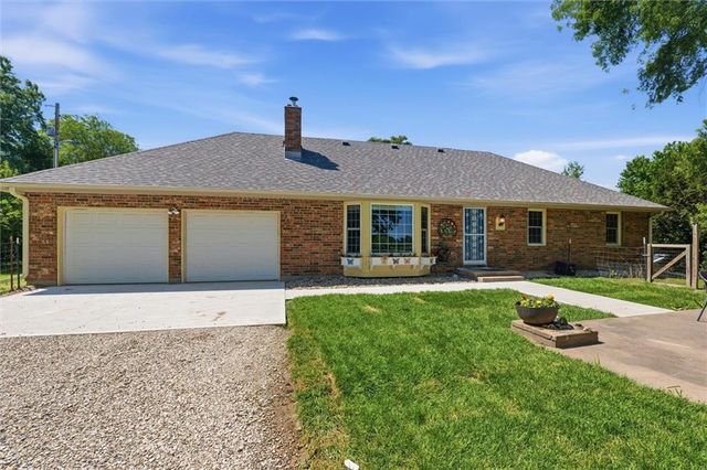 24103 E 323rd Street, Harrisonville, MO 64701