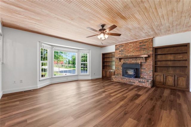 24103 E 323rd Street, Harrisonville, MO 64701