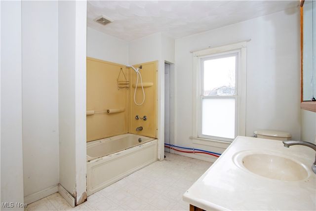 711 Grant Street, Ashland, OH 44805