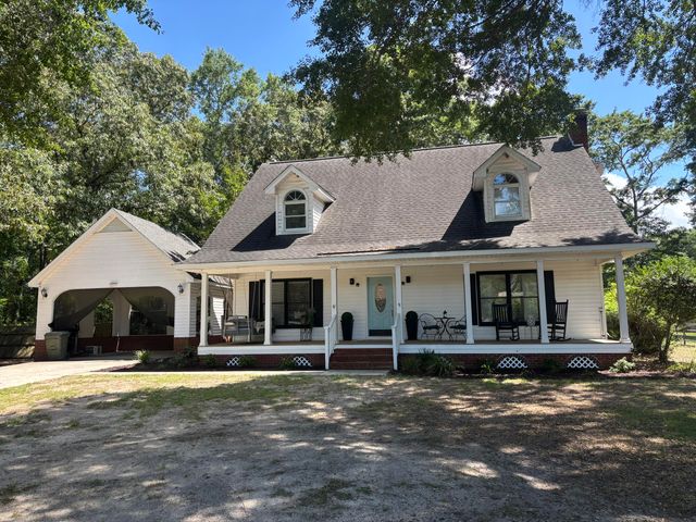40 Club Forest Court, Sumter, SC 29154