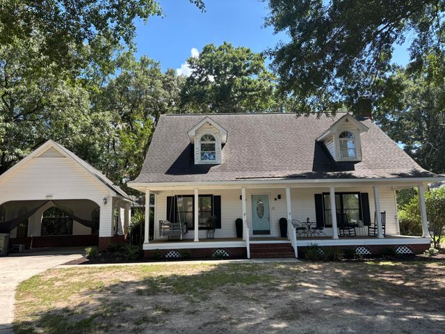 40 Club Forest Court, Sumter, SC 29154