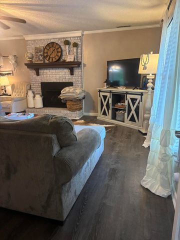 40 Club Forest Court, Sumter, SC 29154