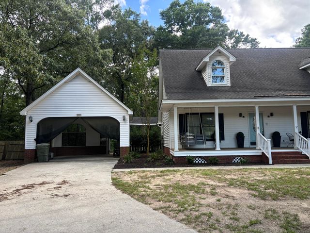 40 Club Forest Court, Sumter, SC 29154