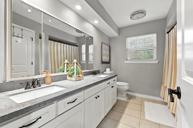 609 Ambassador Street, Denison, TX 75020