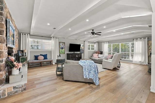 609 Ambassador Street, Denison, TX 75020