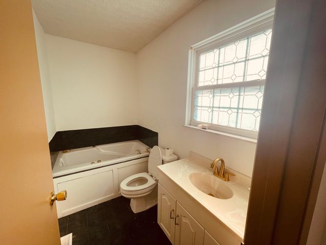 6900 Brockland Drive, Reynoldsburg, OH 43068