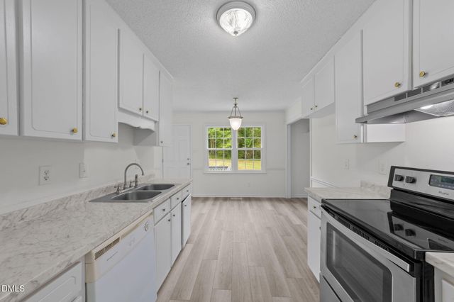 127 Riders Ridge Lane, Willow Springs, NC 27592