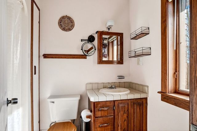 6211 Rocky Point Rd, Cookeville, TN 38506