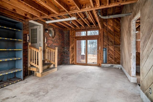 6211 Rocky Point Rd, Cookeville, TN 38506