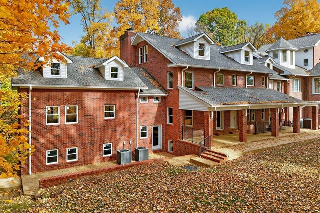 6211 Rocky Point Rd, Cookeville, TN 38506