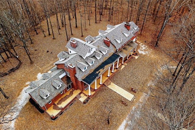 6211 Rocky Point Rd, Cookeville, TN 38506