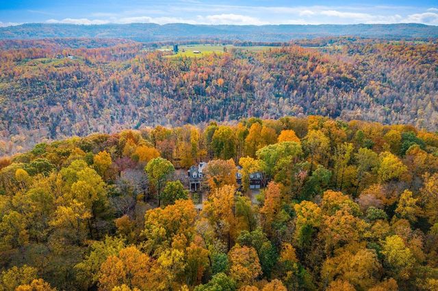 6211 Rocky Point Rd, Cookeville, TN 38506