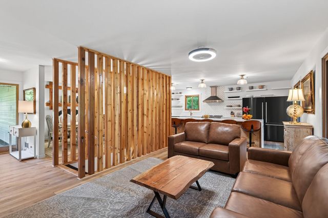 3225 Wellington Lane N, Plymouth, MN 55441