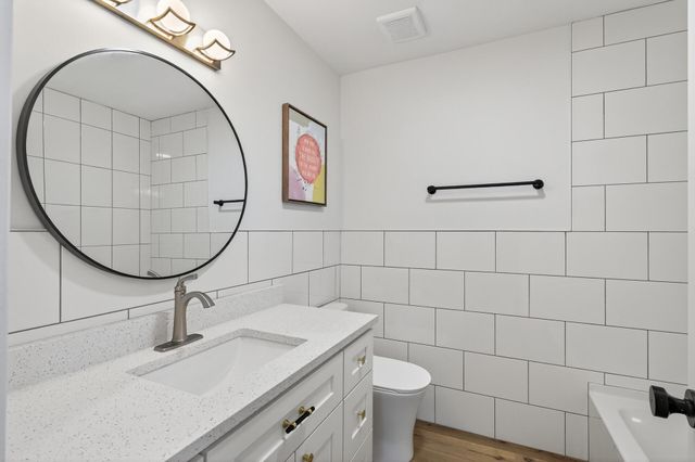 3225 Wellington Lane N, Plymouth, MN 55441