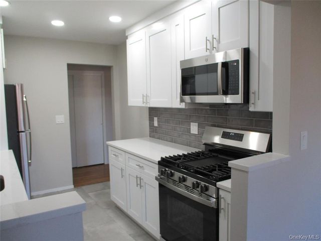 5 Church Lane O, Valley Cottage, NY 10989