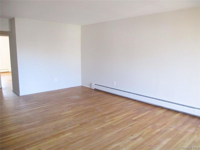 5 Church Lane O, Valley Cottage, NY 10989