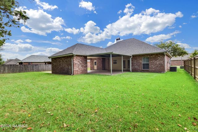 201 Treat Drive, Broussard, LA 70518