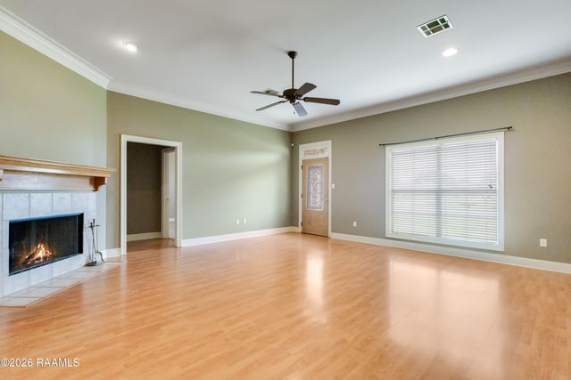 201 Treat Drive, Broussard, LA 70518
