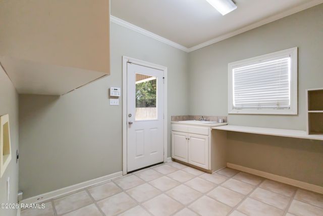 201 Treat Drive, Broussard, LA 70518