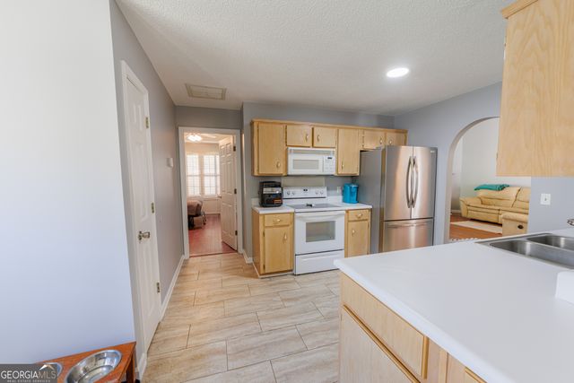 6 Highpoint Court, Savannah, GA 31410