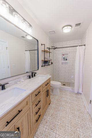 6 Highpoint Court, Savannah, GA 31410