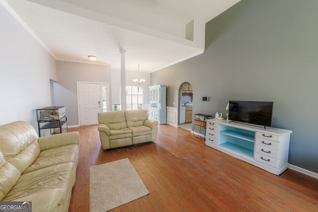6 Highpoint Court, Savannah, GA 31410