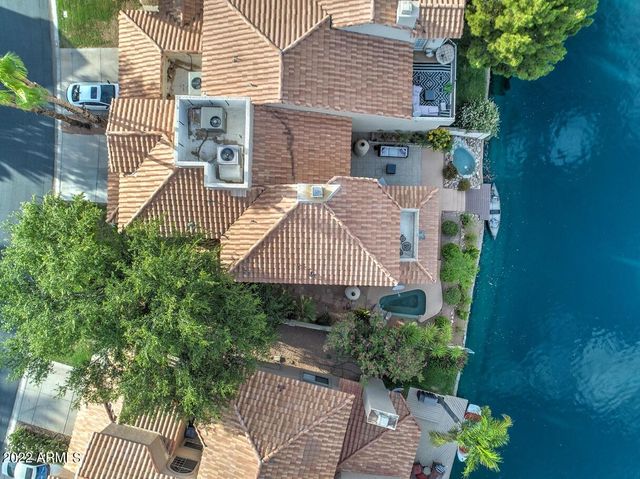 517 S MARINA Drive, Gilbert, AZ 85233