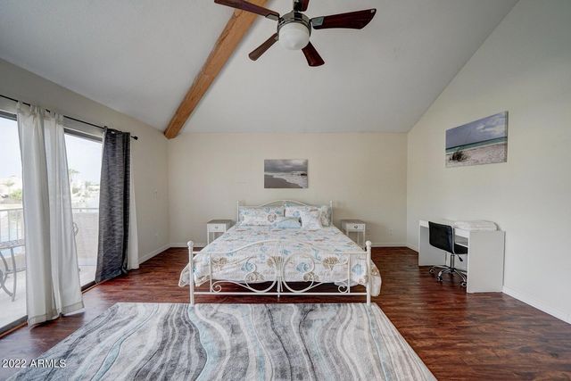 517 S MARINA Drive, Gilbert, AZ 85233