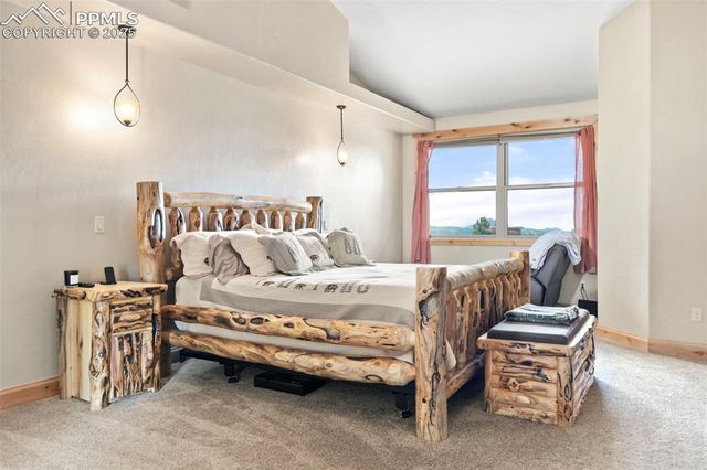 252 Running Elk Point, Divide, CO 80814