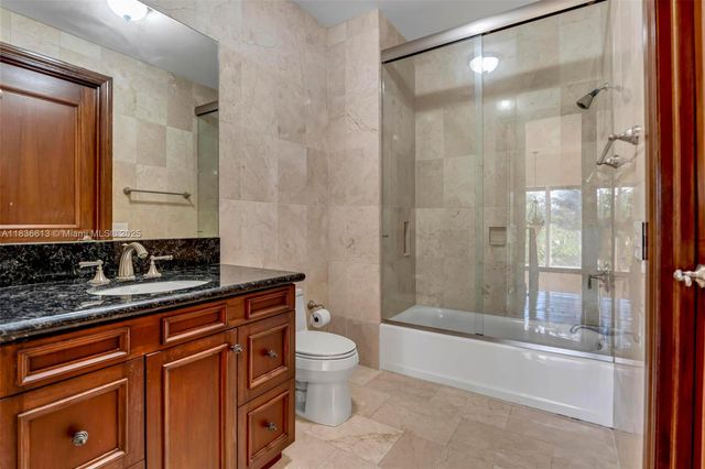 5800 SW 178th Ave, Southwest Ranches, FL 33331